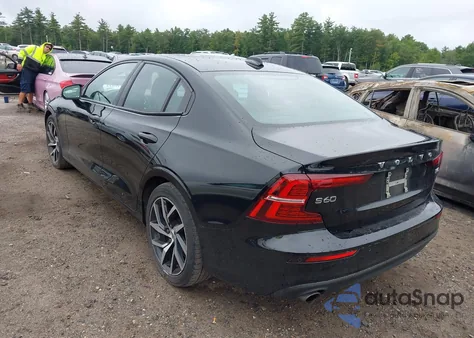 2020 Volvo S60 T5 Momentum из США, поврежденный, VIN 7JR102FK1LG063257